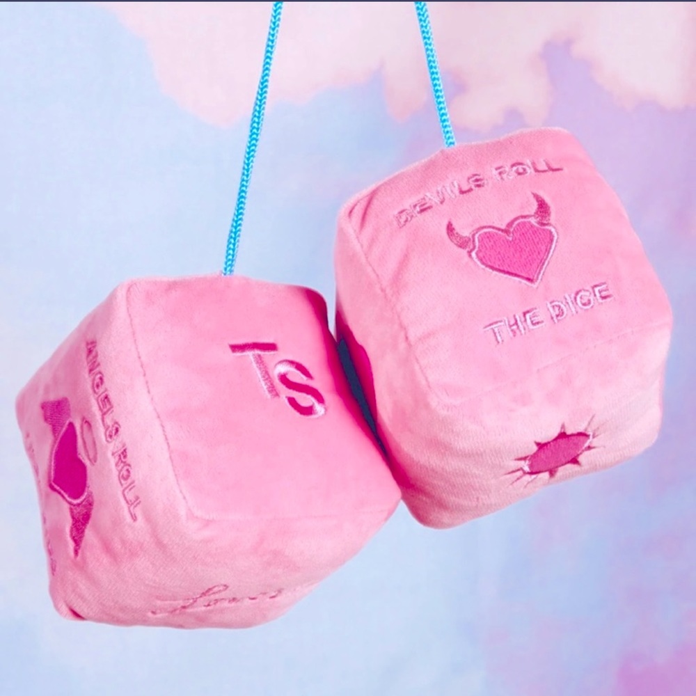 TAYLOR SWIFT LOVER VALENTINES DAY COLLECTION Devils Roll The Dice Fuzzy …
